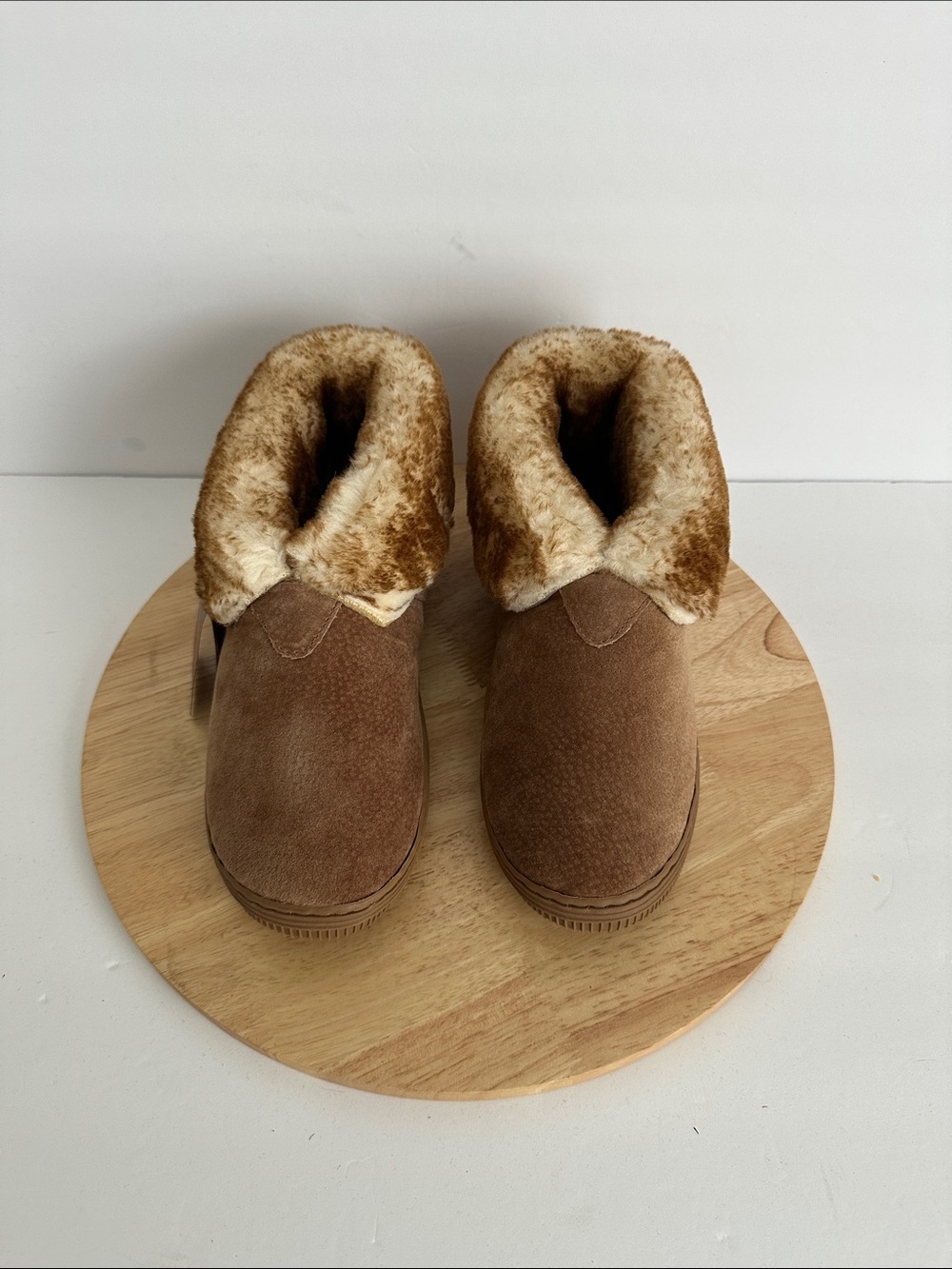 Lamo Womens Faux Fur Trim Bootie Slippers